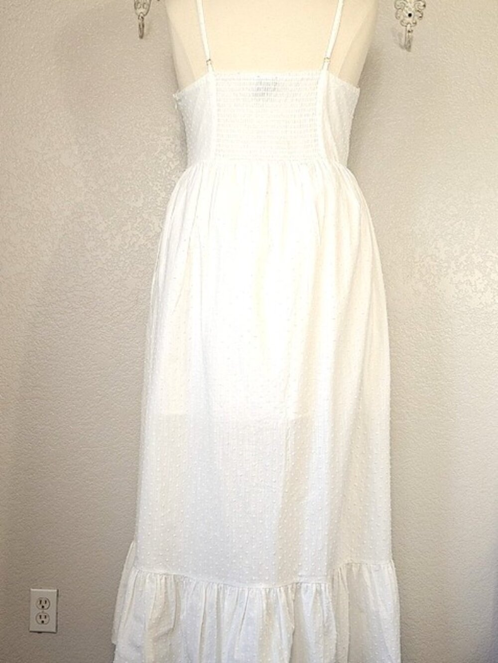 Forever 21 Maxi Sundress 3X Cotton White Swiss Dot Tiered Smocked Back Lined🌻 - Picture 3 of 5